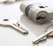 Commercial Locksmith Services in Tampa, FL